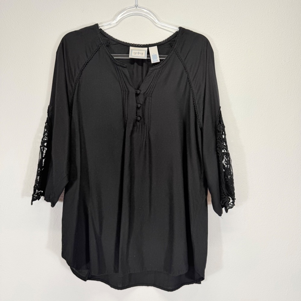 Cable & Gauge Pintuck Henley 3/4 Sleeve Lace Accent Peasant Black Top Blouse L